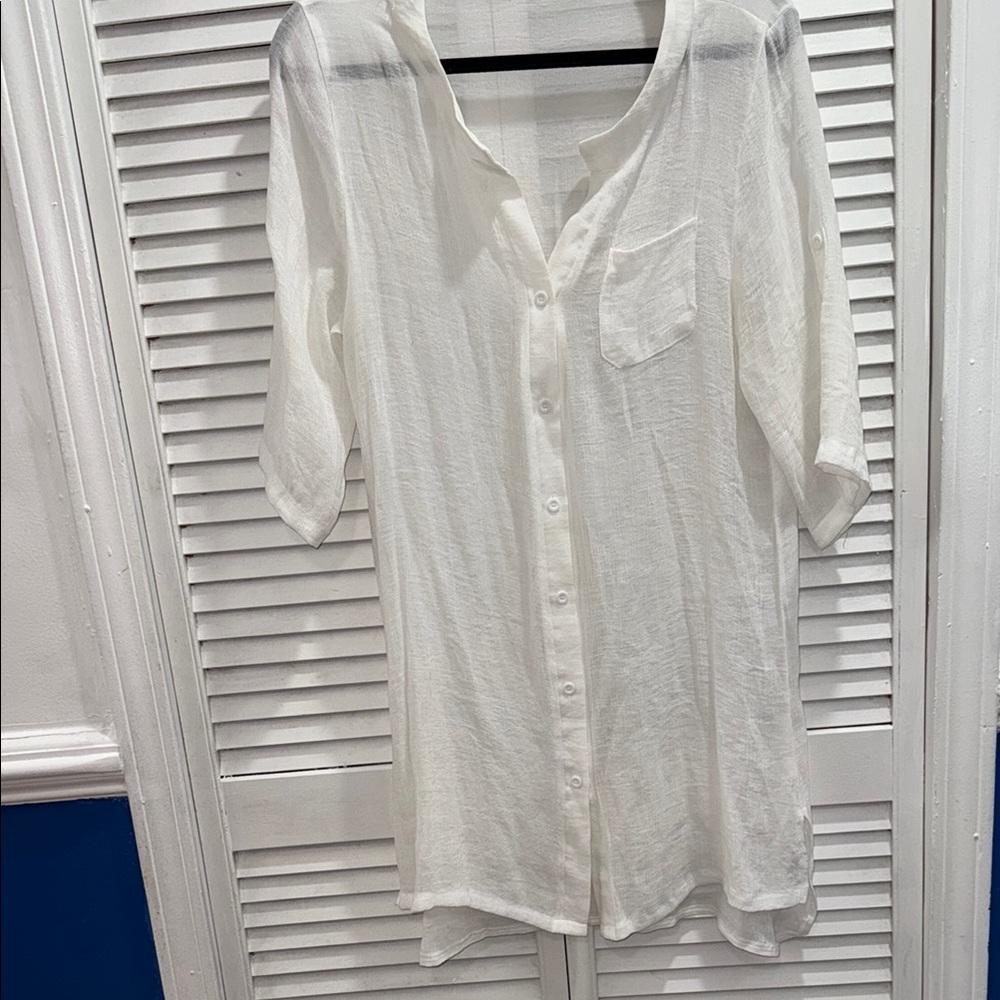 White Cotton Robe with V-Neck and Long Sleeves